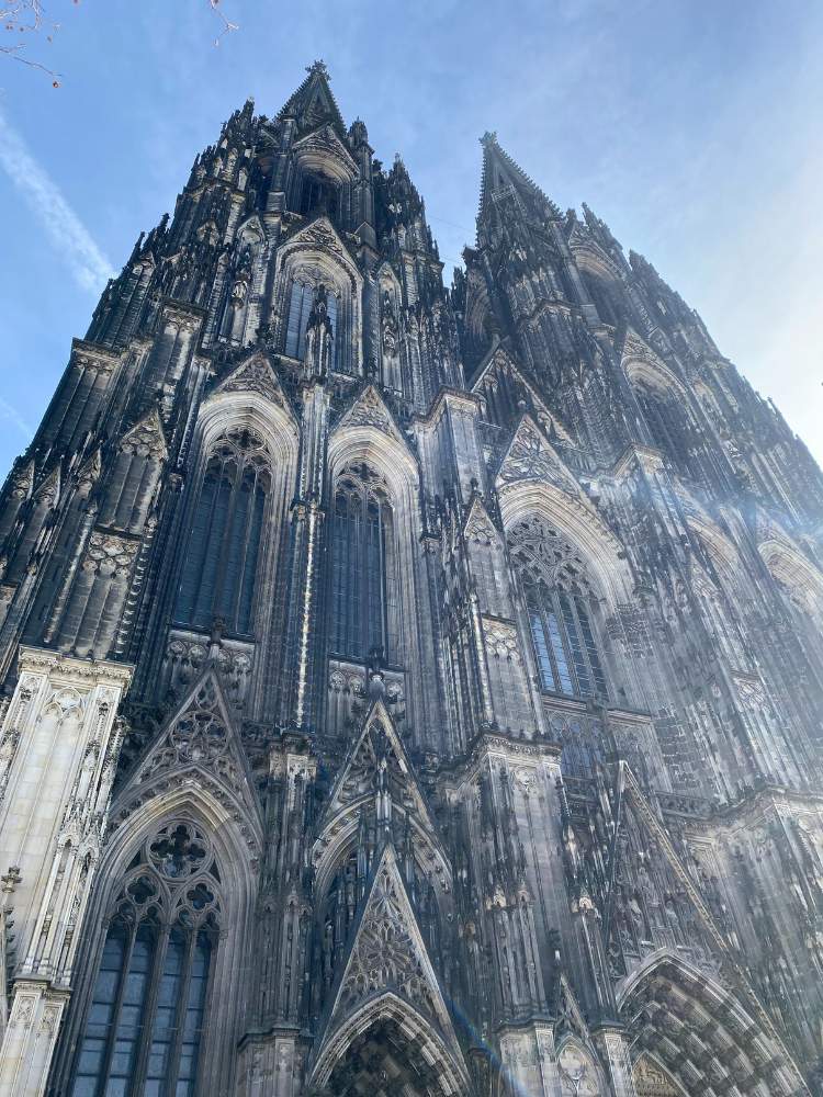 Cologne-Cathedral-in-February-23