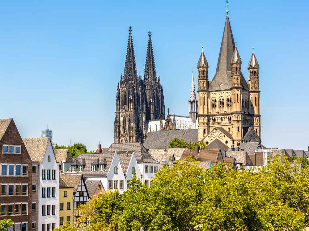 Cologne in April: Weather Info & Travel Tips