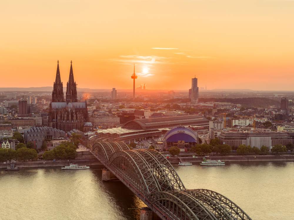 Cologne in March: Weather Info & Travel Tips